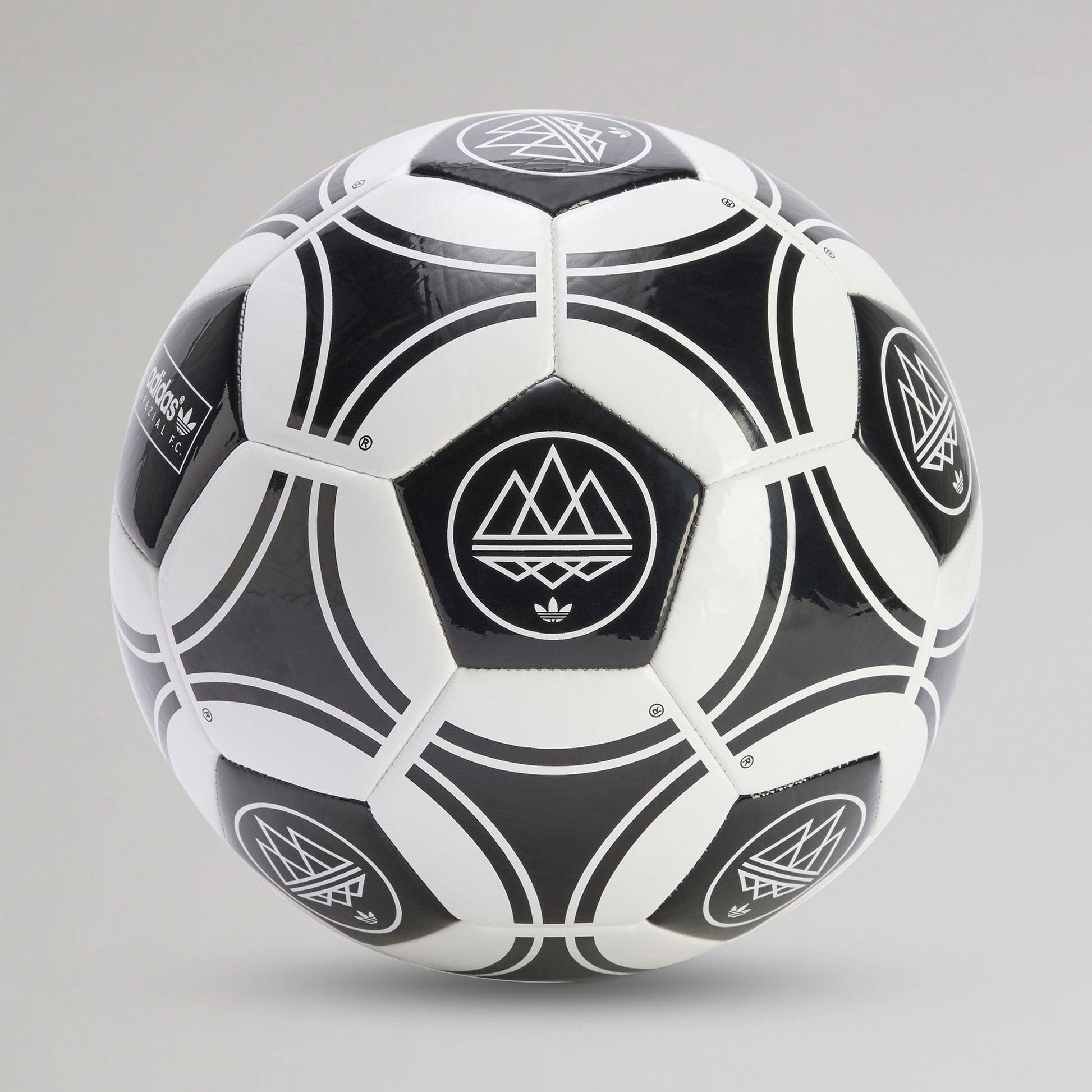 adidas Celtic 2025/26 SPZL Football