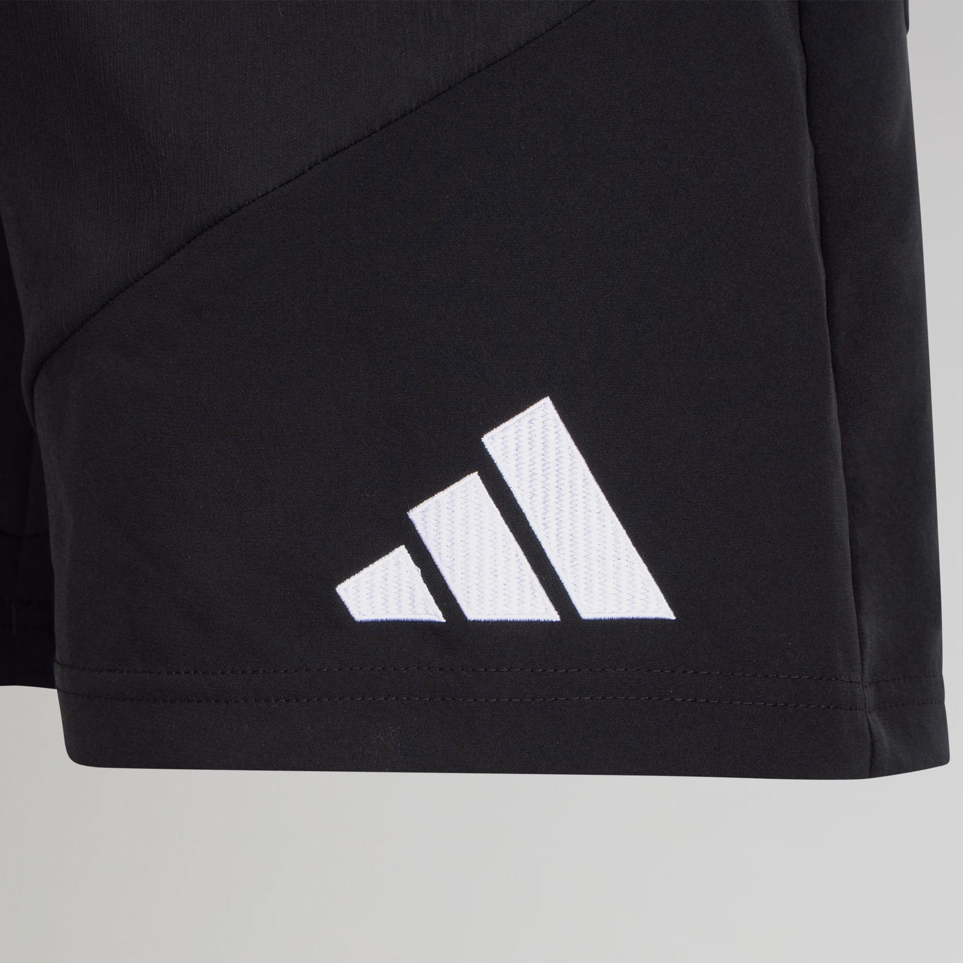 adidas Celtic Junior 2026/27 Black Downtime Shorts