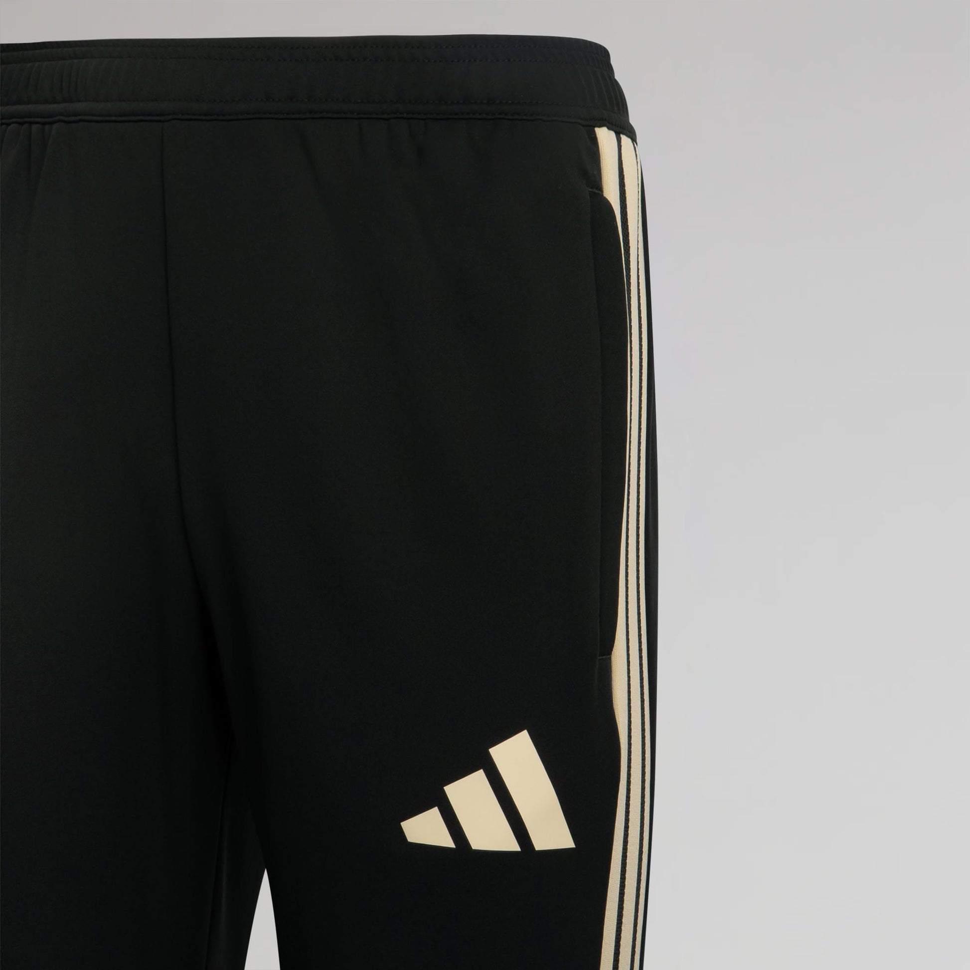 adidas Celtic Junior 2026/27 Shadow Green Training Pants