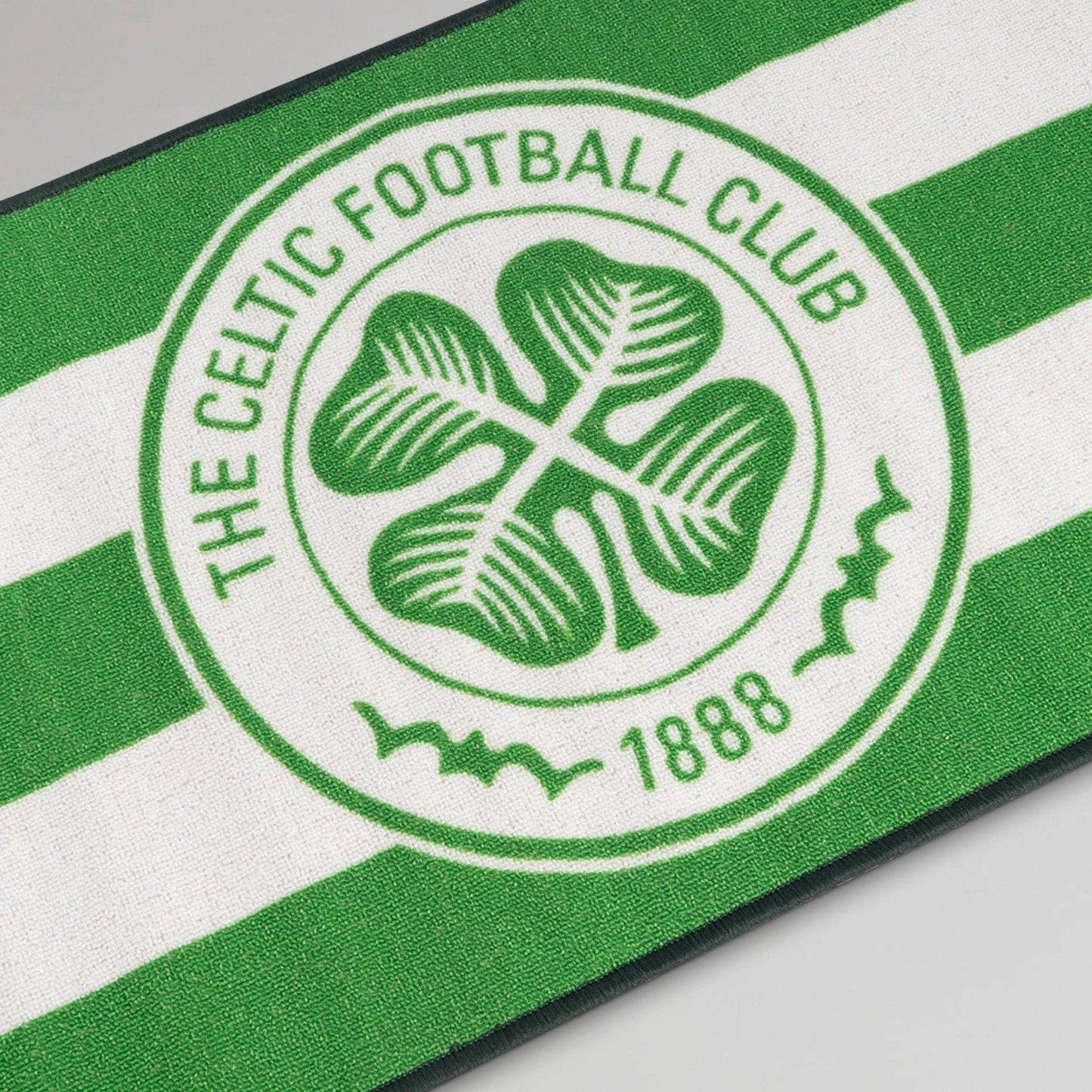 Celtic Crest Hooped Rug