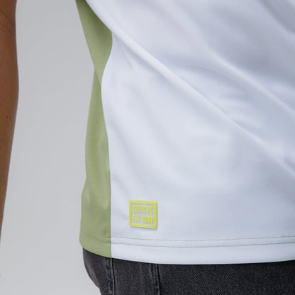 Celtic Crest Men's Front Panel White and Green T-Shirt