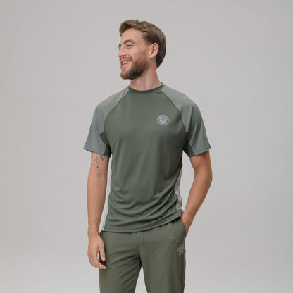 Celtic Crest Men's Sage Panel T-shirt