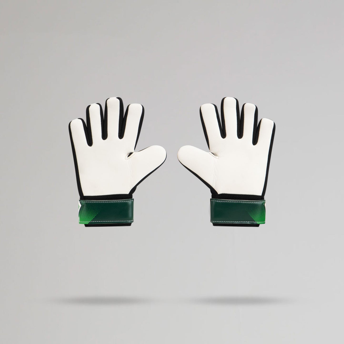 Celtic Junior Crest Goalkeeper Gloves