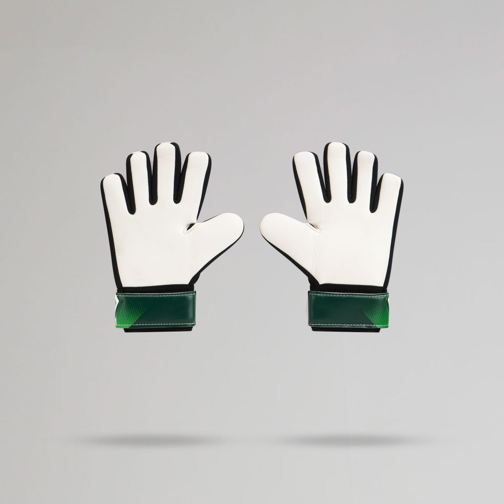 Celtic Junior Crest Goalkeeper Gloves